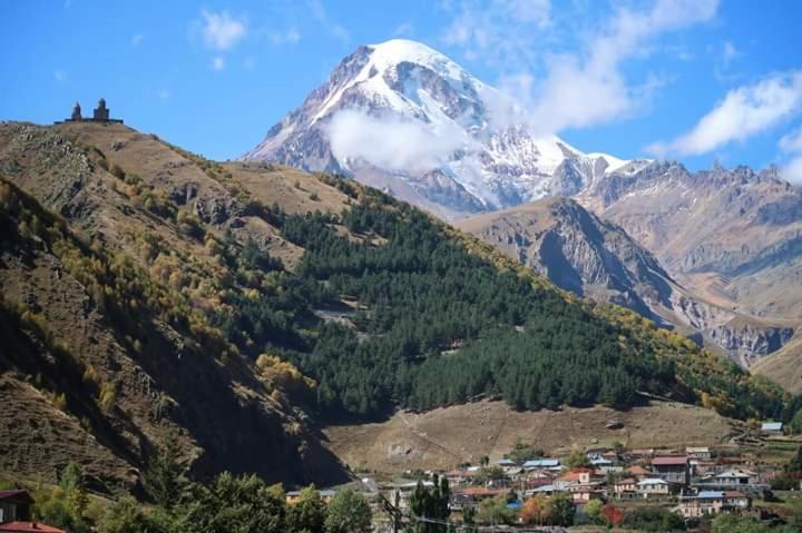 Hotel Kazbegi 1 Zewnętrze zdjęcie